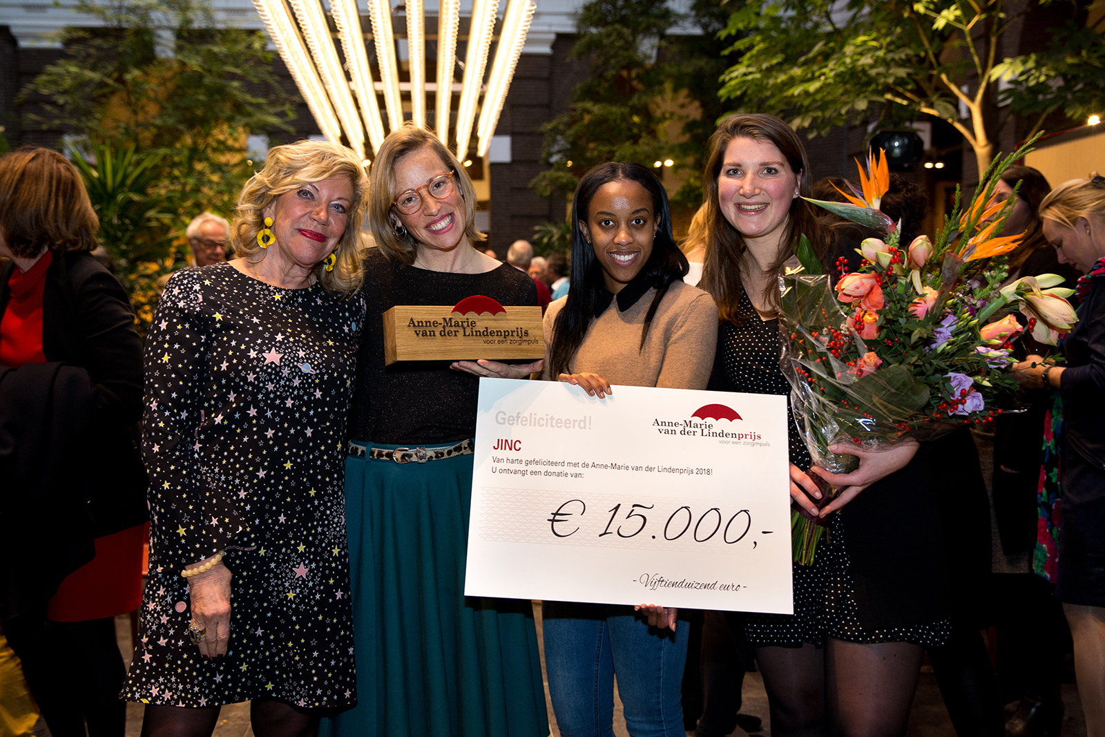 Met hun project 'Zorgimpuls' is JINC uit Rotterdam op 13 december 2018 de gelukkige winnaar geworden van de Anne-Marie van der Lindenprijs 2018